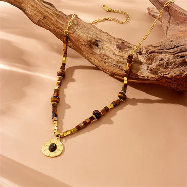 Collar cuadrado con ojo de tigre