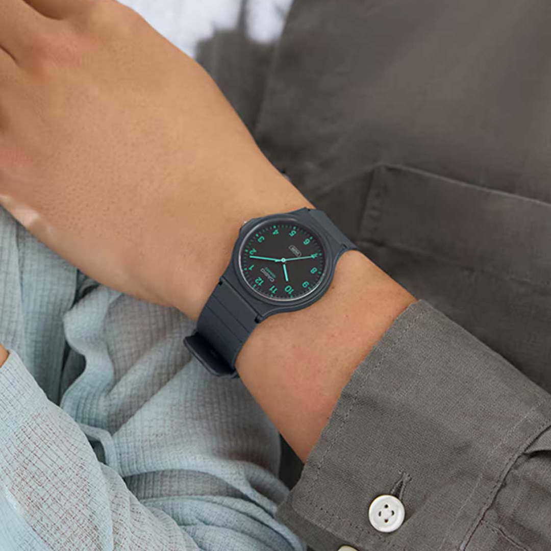 Reloj Casio MQ-24B-8B Unisex - Análogo